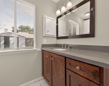 15926 Herongate Drive - Photo Thumbnail 28