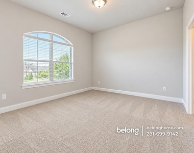 3418 Boquillas Court - Photo Thumbnail 4