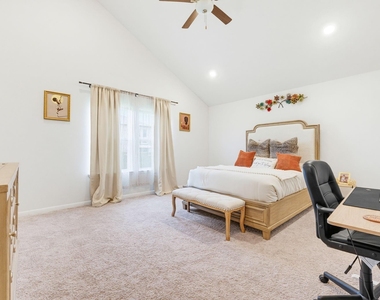 316 Windstar Road - Photo Thumbnail 13