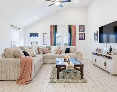 316 Windstar Road - Photo Thumbnail 10