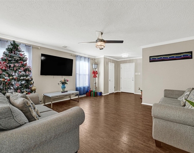 2911 Aspen Fair Trail - Photo Thumbnail 3