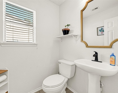 2911 Aspen Fair Trail - Photo Thumbnail 9