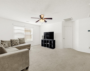 2911 Aspen Fair Trail - Photo Thumbnail 12