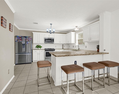 2911 Aspen Fair Trail - Photo Thumbnail 6