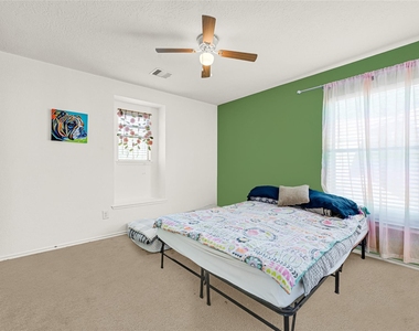 2911 Aspen Fair Trail - Photo Thumbnail 18