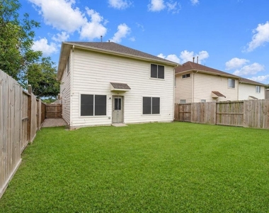 20039 Oland Way - Photo Thumbnail 39