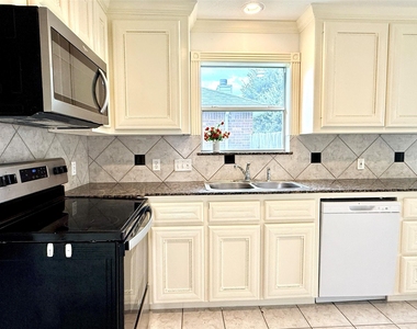 3230 N Mason Road - Photo Thumbnail 12