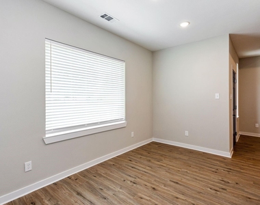 10317 Lake Road Road - Photo Thumbnail 11