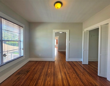 2111 Freeman Street - Photo Thumbnail 15