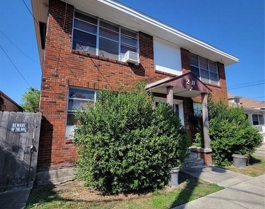 2111 Freeman Street - Photo Thumbnail 3