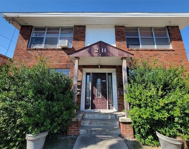 2111 Freeman Street - Photo Thumbnail 1