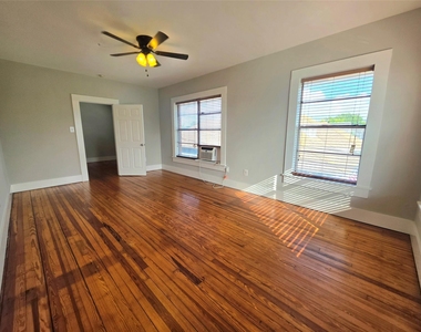 2111 Freeman Street - Photo Thumbnail 8