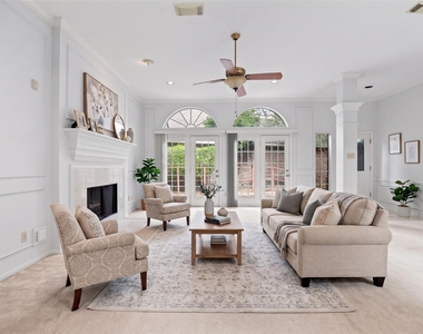 4215 Valley Glade Drive - Photo Thumbnail 2