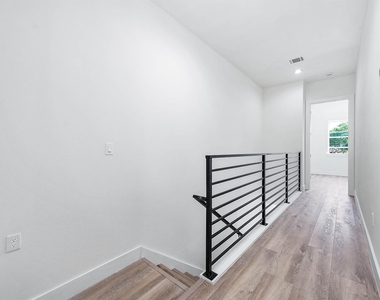 3619 Bremond Street - Photo Thumbnail 16