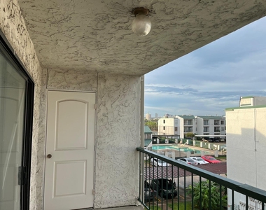 2816 S Bartell Drive - Photo Thumbnail 15