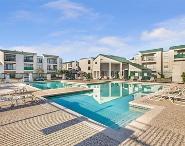 2816 S Bartell Drive - Photo Thumbnail 27