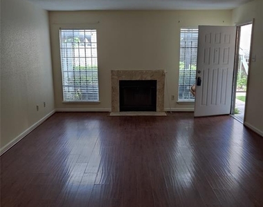 7400 Bellerive Drive - Photo Thumbnail 4