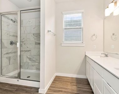 313 N Centro Circle - Photo Thumbnail 12