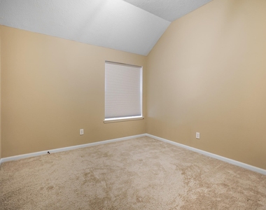 1602 Summer Rain Drive - Photo Thumbnail 25