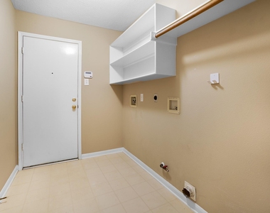 1602 Summer Rain Drive - Photo Thumbnail 28