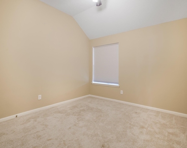 1602 Summer Rain Drive - Photo Thumbnail 23