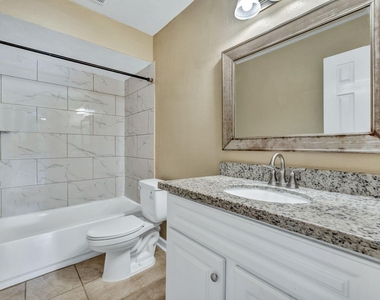 770 Memorial Mews Street - Photo Thumbnail 14