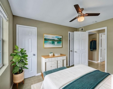770 Memorial Mews Street - Photo Thumbnail 17
