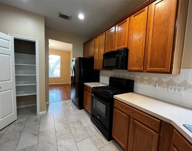14707 Concord Grove - Photo Thumbnail 11