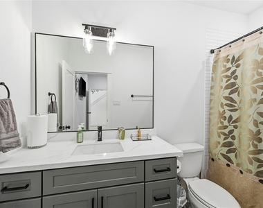 2502 Tuam Street - Photo Thumbnail 5