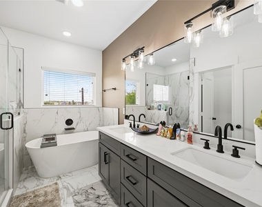 2502 Tuam Street - Photo Thumbnail 23