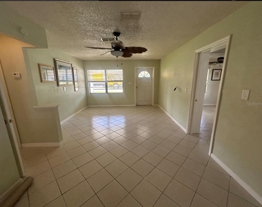 3303 Minnow Creek Drive - Photo Thumbnail 3