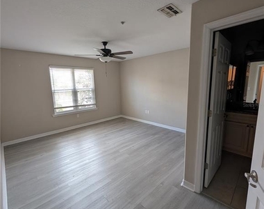 6394 Banyan Boulevard - Photo Thumbnail 15