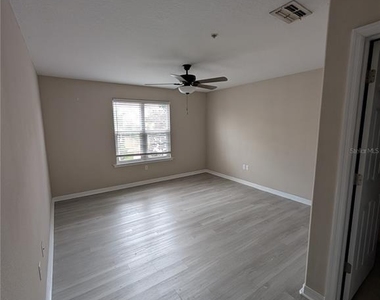 6394 Banyan Boulevard - Photo Thumbnail 17