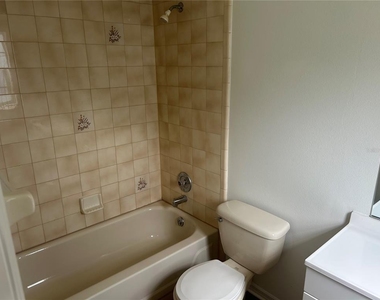 54 Ivy Lane - Photo Thumbnail 15