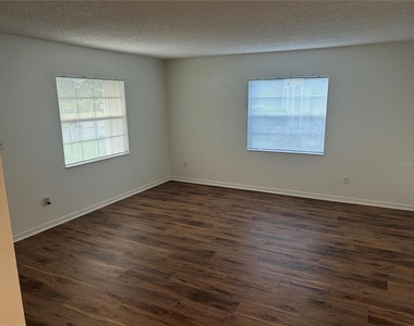 54 Ivy Lane - Photo Thumbnail 17