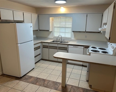 54 Ivy Lane - Photo Thumbnail 16