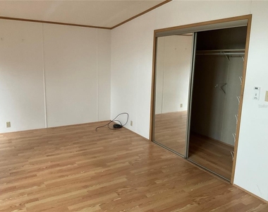 528 Twig Trail - Photo Thumbnail 12