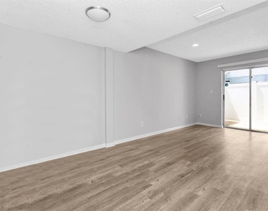 5132 Temple Heights Road - Photo Thumbnail 3