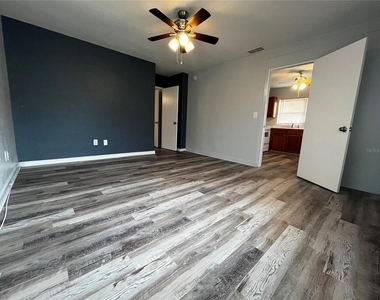 1437 Gulf To Bay Boulevard - Photo Thumbnail 5