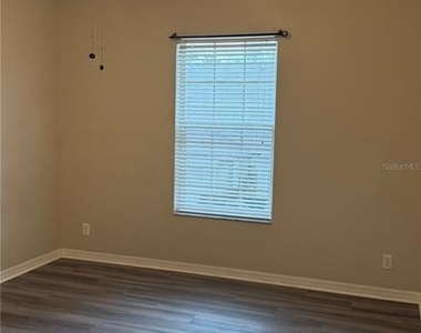 4135 Bismarck Palm Drive - Photo Thumbnail 26
