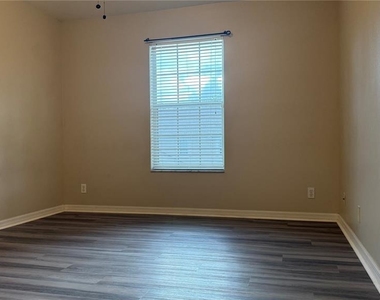 4135 Bismarck Palm Drive - Photo Thumbnail 27
