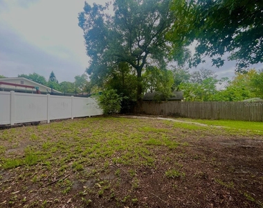 10106 N Arden Avenue - Photo Thumbnail 8