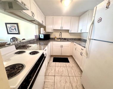7701 Starkey Road - Photo Thumbnail 1