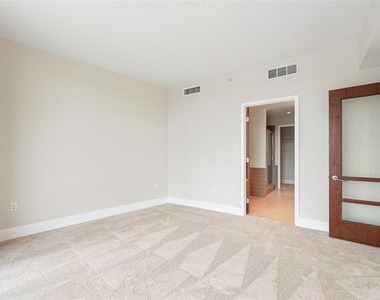 912 Channelside Drive - Photo Thumbnail 20
