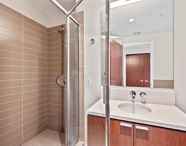 912 Channelside Drive - Photo Thumbnail 25