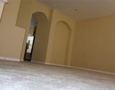 3019 Pointeview Drive - Photo Thumbnail 20