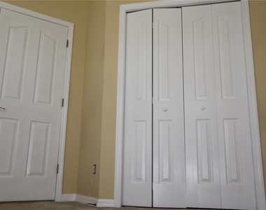 3019 Pointeview Drive - Photo Thumbnail 35