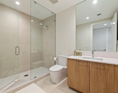 275 1st Avenue S - Photo Thumbnail 83