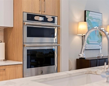 275 1st Avenue S - Photo Thumbnail 44