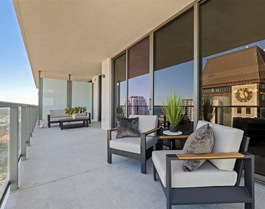 275 1st Avenue S - Photo Thumbnail 56